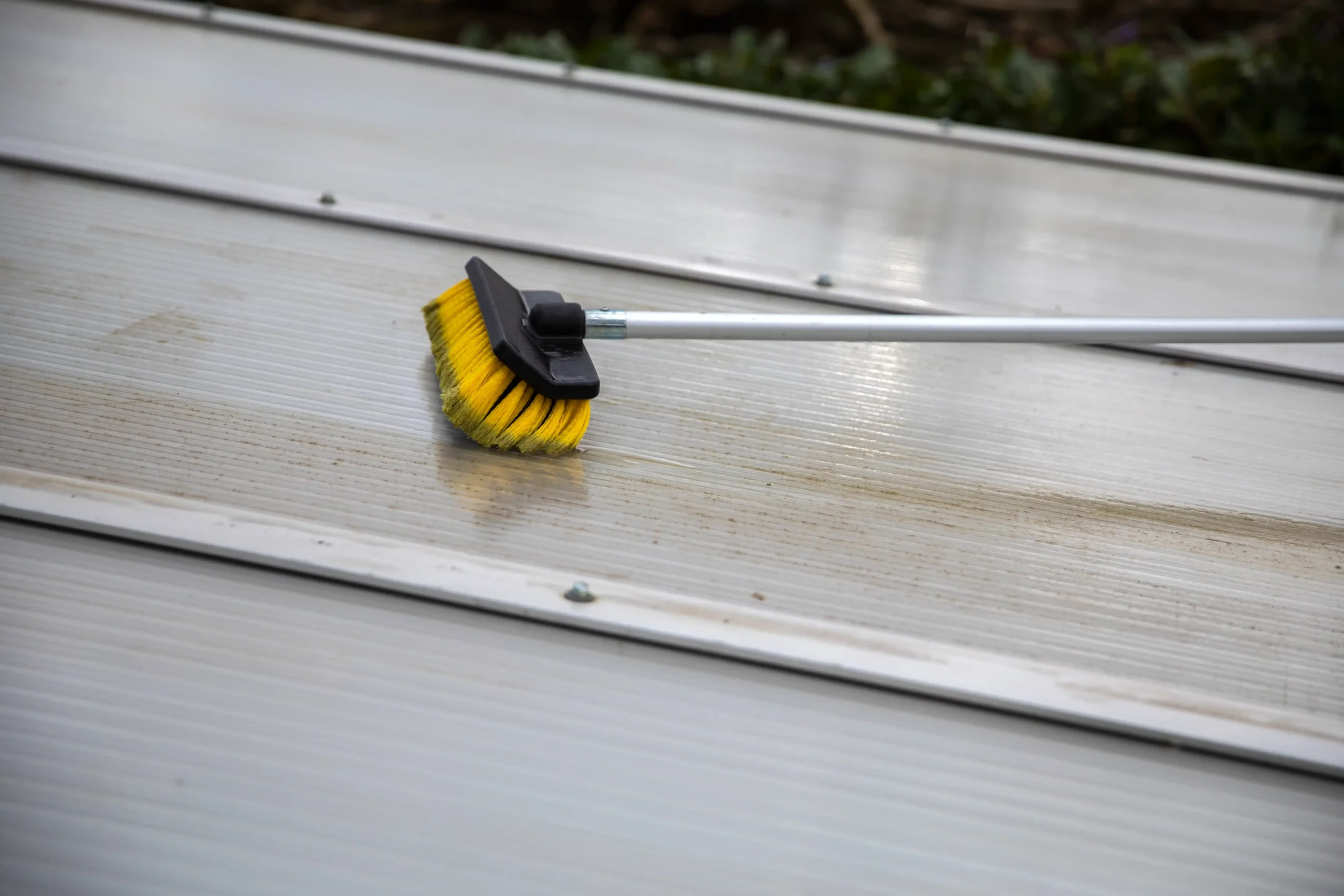 Metal Roof Cleaning